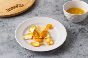 Малиново-апельсиновый глинтвейн с розмарином