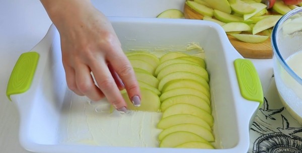 Яблочный клафути: французский десерт