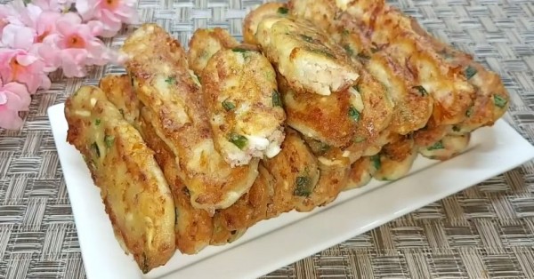 Ленивые пирожки с колбасой и яйцами: рецепт на кефире