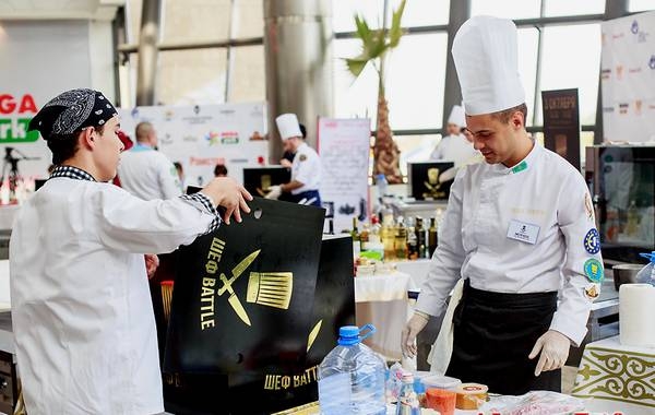 В Казахстане 100 поваров устроили кулинарный батл